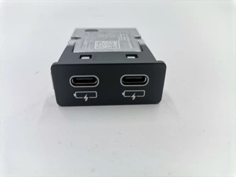 BMW G20 G22 G26 G80 G82 G30 I3 G01 G08 USB букса 5A84160