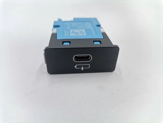 BMW G20 G22 G26 G80 G82 USB букса 5A84161