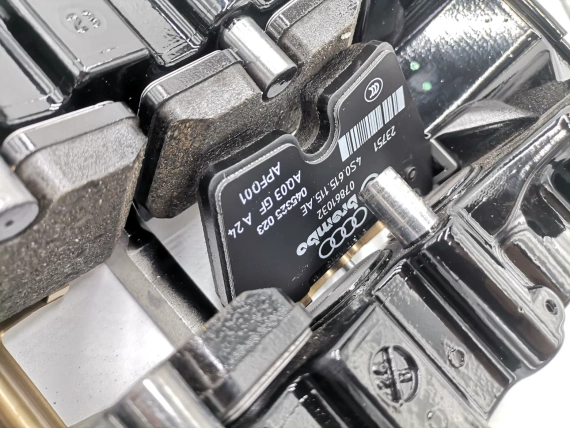 Нов 420615107E 420615108E Спирачен Апарат Audi R8