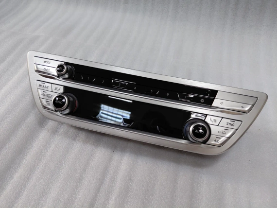 9890690 Панел Климатик AC И Аудио BMW G11 G12