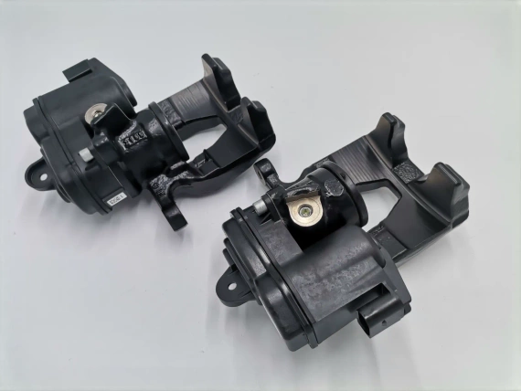 New 8W0615403N 8W0615404N Brake Calipers Audi S RS