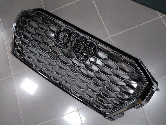 83F853651B New S Line Grille Audi Q3 83F 2018-