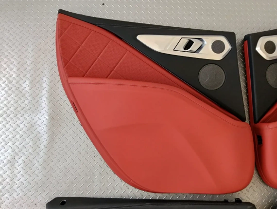 Нов салон BMW XM X8 G09 Individual Leder Carbon