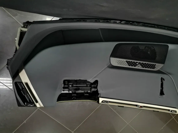 NEU Armaturenbrett BMW IX I20 Dunkelgrau Leder