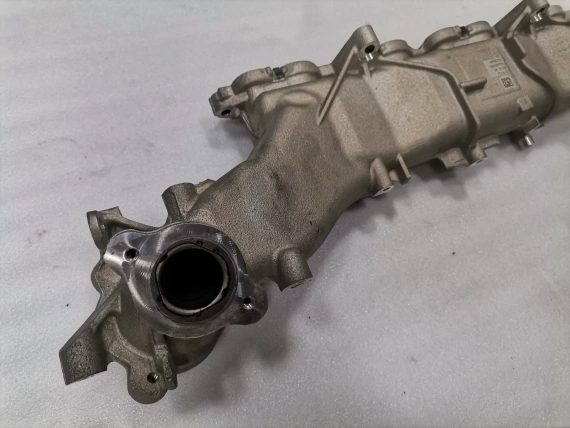 OE BMW 9888472 X5 G05 X6 G06 X7 G07 5 G60 7 G70 Всмукателна система EGR клапа управление