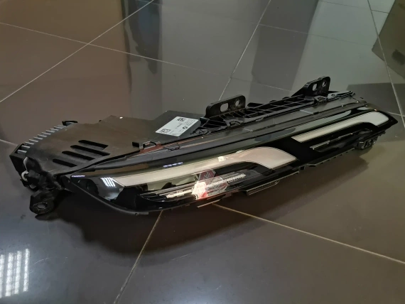 Nowy Reflektor Górny Prawy BMW G70 i7 Full Led Oryginał 9450080