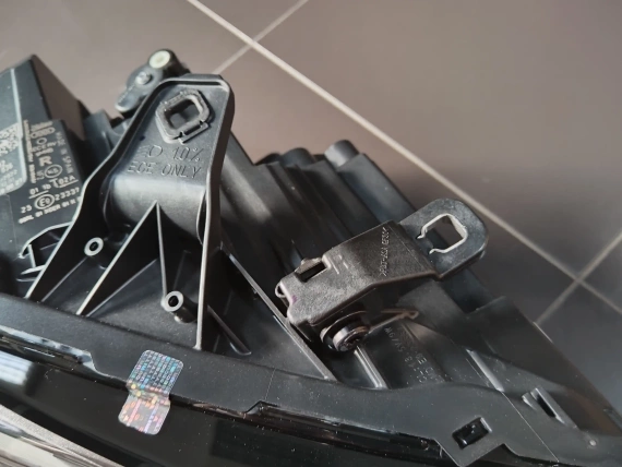 New 81A941036 Audi Q2 81A LED Matrix Headlights