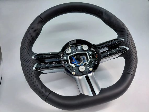 Nowa kierownica AMG Line do Mercedesa A0004603416