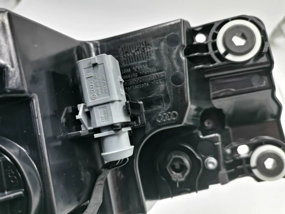 Нов 4N0945208R Audi S8 A8 4N D5 OLED Ляв Стоп