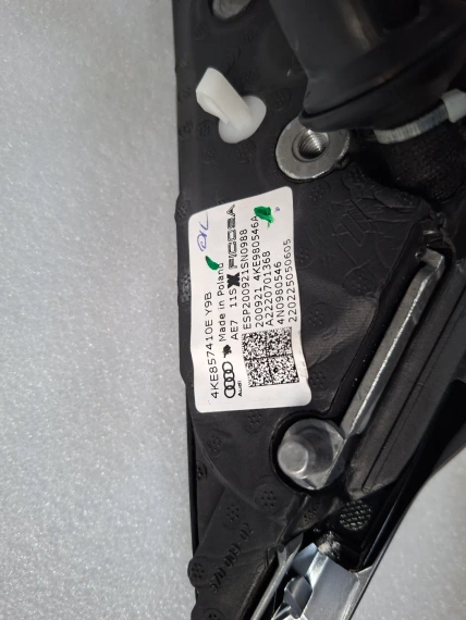 4KE857410E New right digital mirror Audi eTron Q8