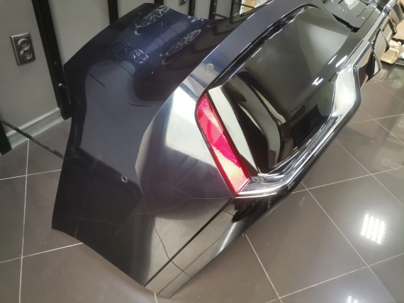 Задна Броня BMW 7 i7 G70 M Пакет Комплект Хром Версия - А27