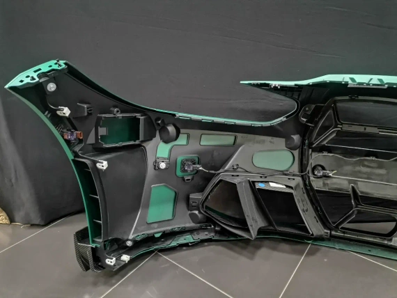 Nowy przod zderzaka BMW M4 G82 G83 CS Carbon