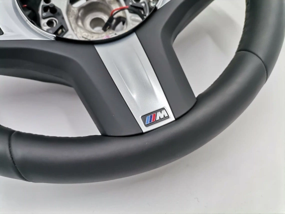 Neues M Sport Lenkrad aus schwarzem Leder für BMW X5 G05 X6 G06 X7 G07 Facelift