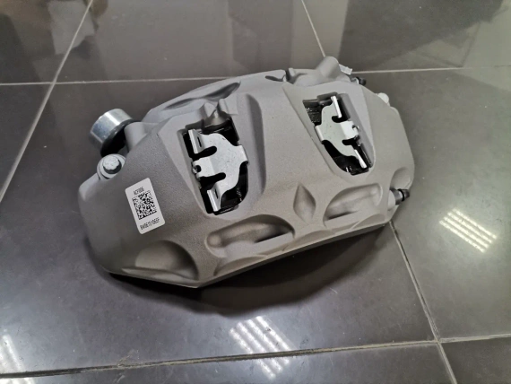 Нов 8W0615106EF Audi A4 A5 A6 спирачен апарат десе