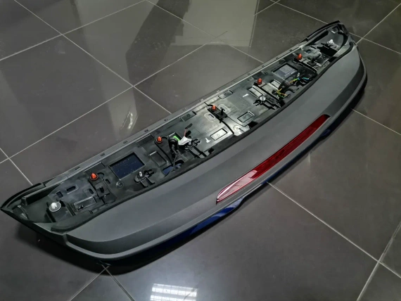 Nowy 8Y4827933A OE tylny spoiler Audi A3 8Y S-Line