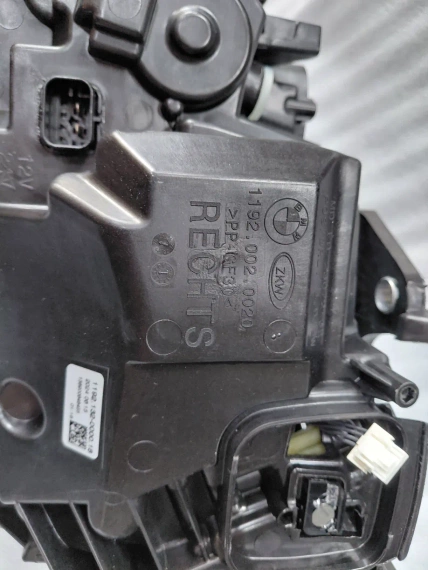 9851036 Нов десен LED фар 4 G22 G23 G26 M4 G82 G83