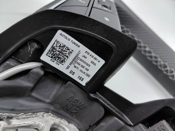 8Y0419091H Neu OE Steering wheel Audi A1 S1 A3 Q3