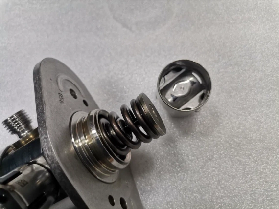 Помпа високо налягане 8631642 BMW 3 4 5 7 X1 X3 X5