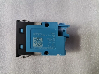 8711940 USB Port BMW G11 G20 G05 G06 G22 G01 G30