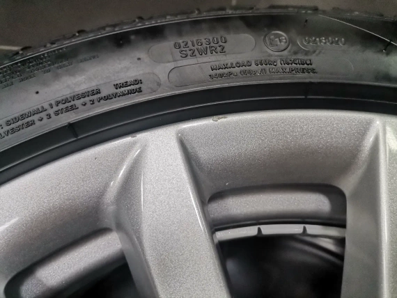 Zestaw zimowy 19" BMW Koła Styl 620 Opony Goodyear Czujniki 7 G11 G12 5 G30 G60 G32 GT