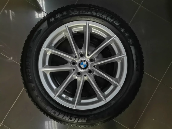 Zestaw zimowy 17” BMW Felgi Styl 618 Opony Michelin Alpine 5 czujników G22 G23 G26 G30 G31 i4