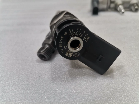 8579232 Injektor B37C15A OEM BMW F40 116d F45 216d