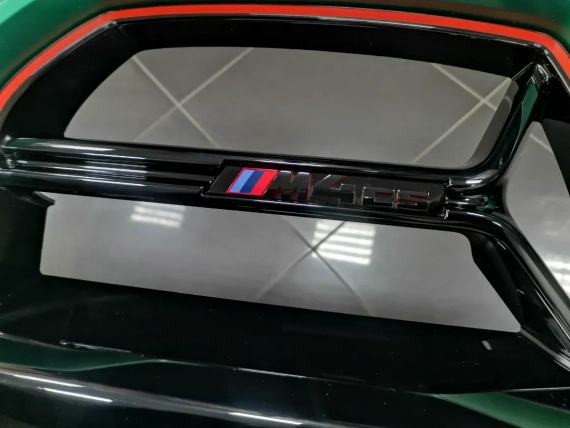 Nowy przod zderzaka BMW M4 G82 G83 CS Carbon