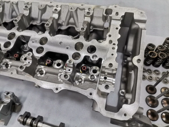 New S63B44B Cylinder Head Kit 5-8 BMW F90 F95 F96