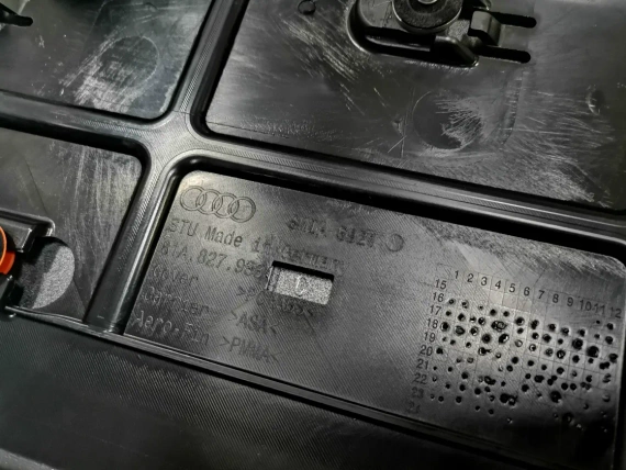 Nowy OE 81A827933C Audi Q2 GA Spoiler S-Line