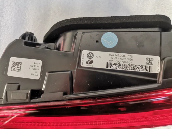 Set New OE IQ Light Matrix LED Taillight VW Tiguan