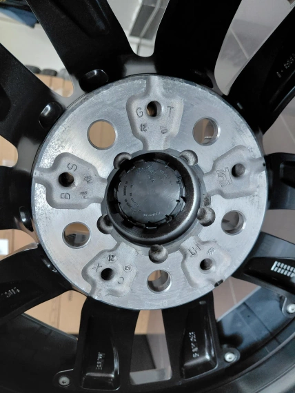 Like New 19” Wheels Sensors Style 904 BMW 7 G70 i7