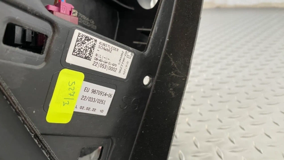 Deska jak nowa BMW 7 i7 G70 czarna z szary przeszy