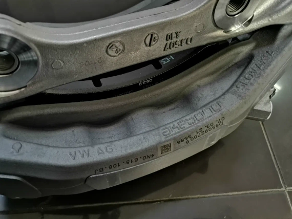 Neu 4N0615106BJ OE Audi A8 4N Bremssattel rechts