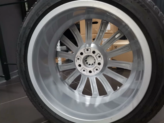 19" Zestaw zimowy BMW Felgi Styl 620 Opony Pirelli 2023 Czujniki BMW 7 G11 G12 5 G60 G32