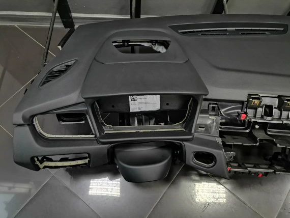 Black Dashboard BMW 2 F45 F46 HUD - Original