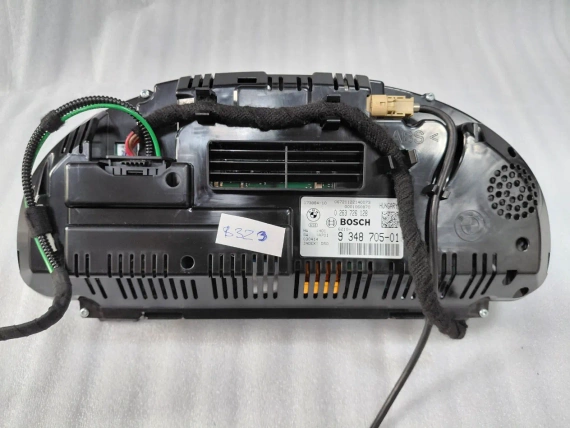 9348705 Kilometerstand Benzin BMW X5 F15 X6 F16