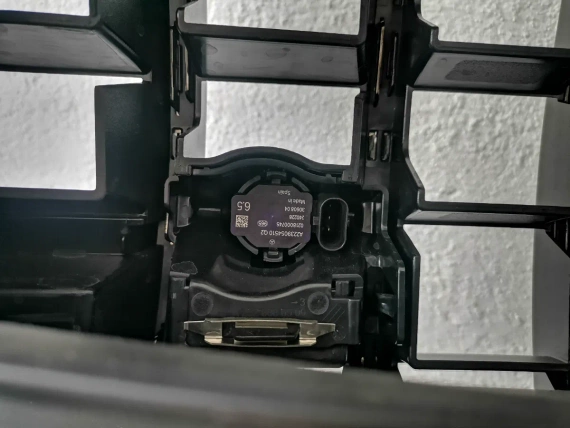 Neue Frontstoßstange Mercedes SL 63 AMG R232 W232