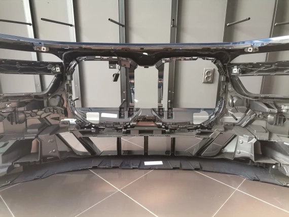 Zderzak Przedni BMW 7 i7 G70 M Pakiet Sportowy Komplet Chrom Line - A36