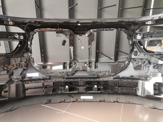 Предна Броня BMW 7 i7 G70 Basis Базов Комплект - А35