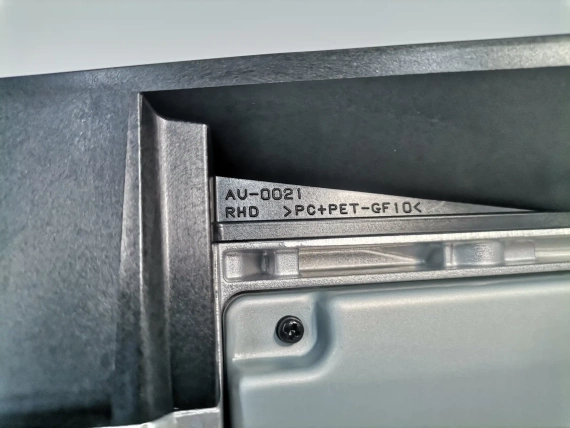 Nowy 8W5919617L Head Up HUD Audi A4 S4 RS4 8W