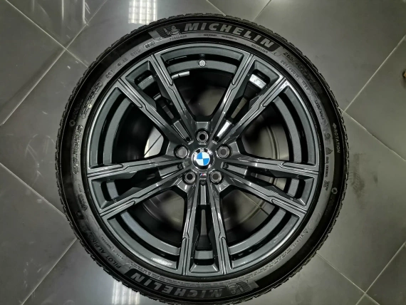 19” Nowe felgi BMW Styl M812 Opony Czujniki BMW M5 F90 M8 F91 F92 F93