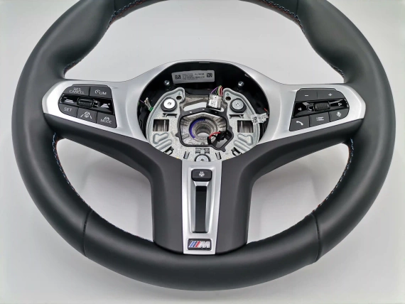 M Sport czarna sportowa kierownica G20 G21 G22 G26 i4 G30 G31 G14 G15 G16 G01 G11 G05 G06 G07