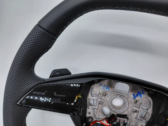 85E419091BL Нов волан Audi A6 E-tron Q6 S Line