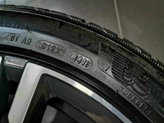 19 Zoll neue BMW Felgen Style 705 M Reifen Sensoren BMW M5 F90 M8 F91 F92 F93