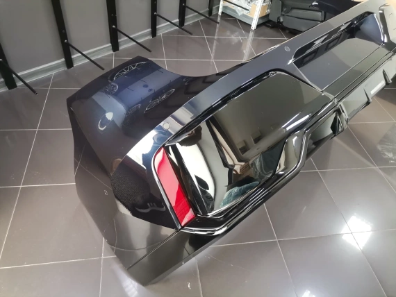 Rear Bumper BMW 7 i7 G70 M Package Shadow Kit - A16