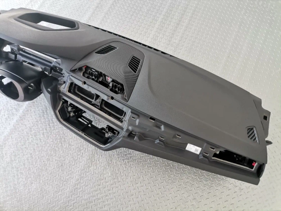 Neu Armaturenbrett BMW 5 G30 G31 Lci HUD Schwarz