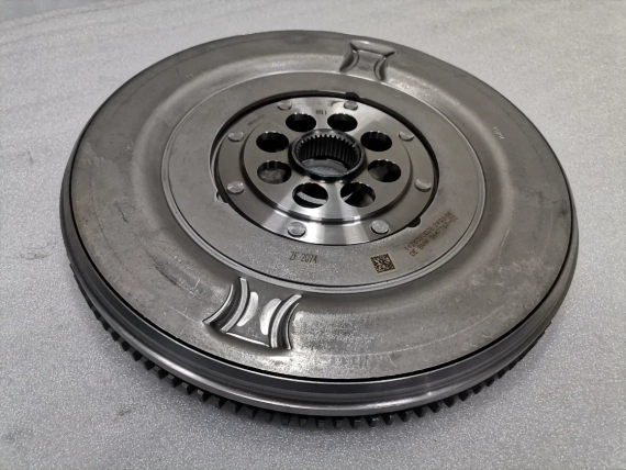 Zweimassenschwungrad 5A47767 BMW G70 G05 G06 G07