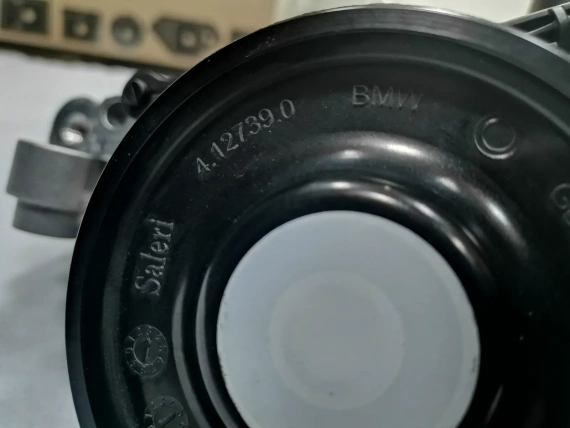 OE BMW 9888472 X5 G05 X6 G06 X7 G07 5 G60 7 G70 Układ ssący Sterowanie klapami EGR