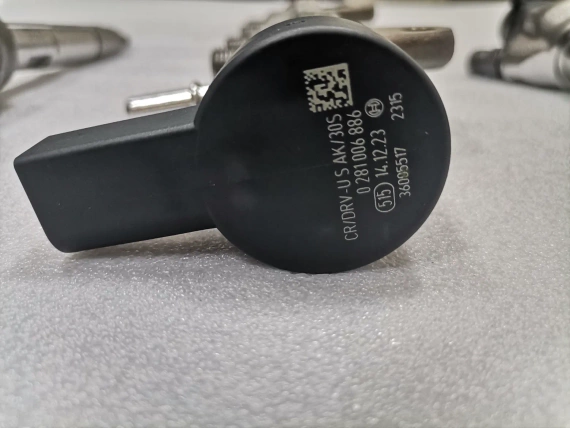 8579232 Injektor B37C15A OEM BMW F40 116d F45 216d