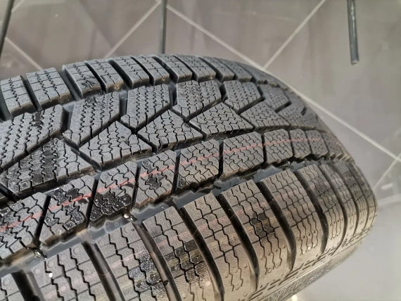 НОВО 16” Зимен К-т Джанти BMW Style 774 Гуми Датчици G20 G21 G22 G23